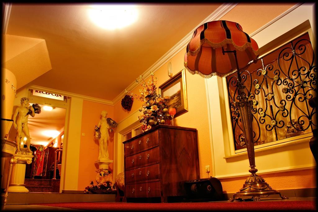 Hotel Vila Tina Zagrzeb Zewnętrze zdjęcie